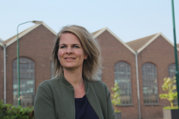 Claudia Eglin creëert content voor Digitale ZorgGids bij Patiëntenfederatie Nederland